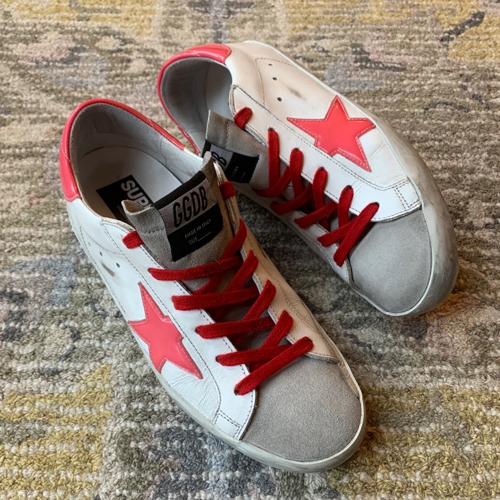 PRIVATE EDITION Golden Goose Superstar